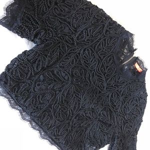 Black Boxy Crochet Crop Lace Top